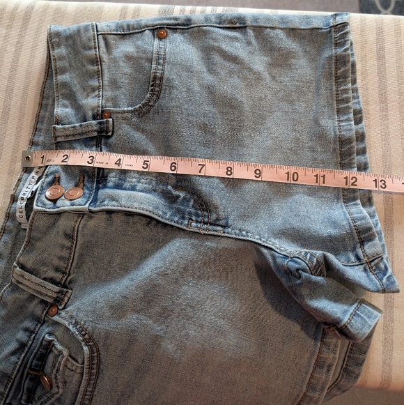 Celebrity Pink Denim Shorts - Picture 5 of 7